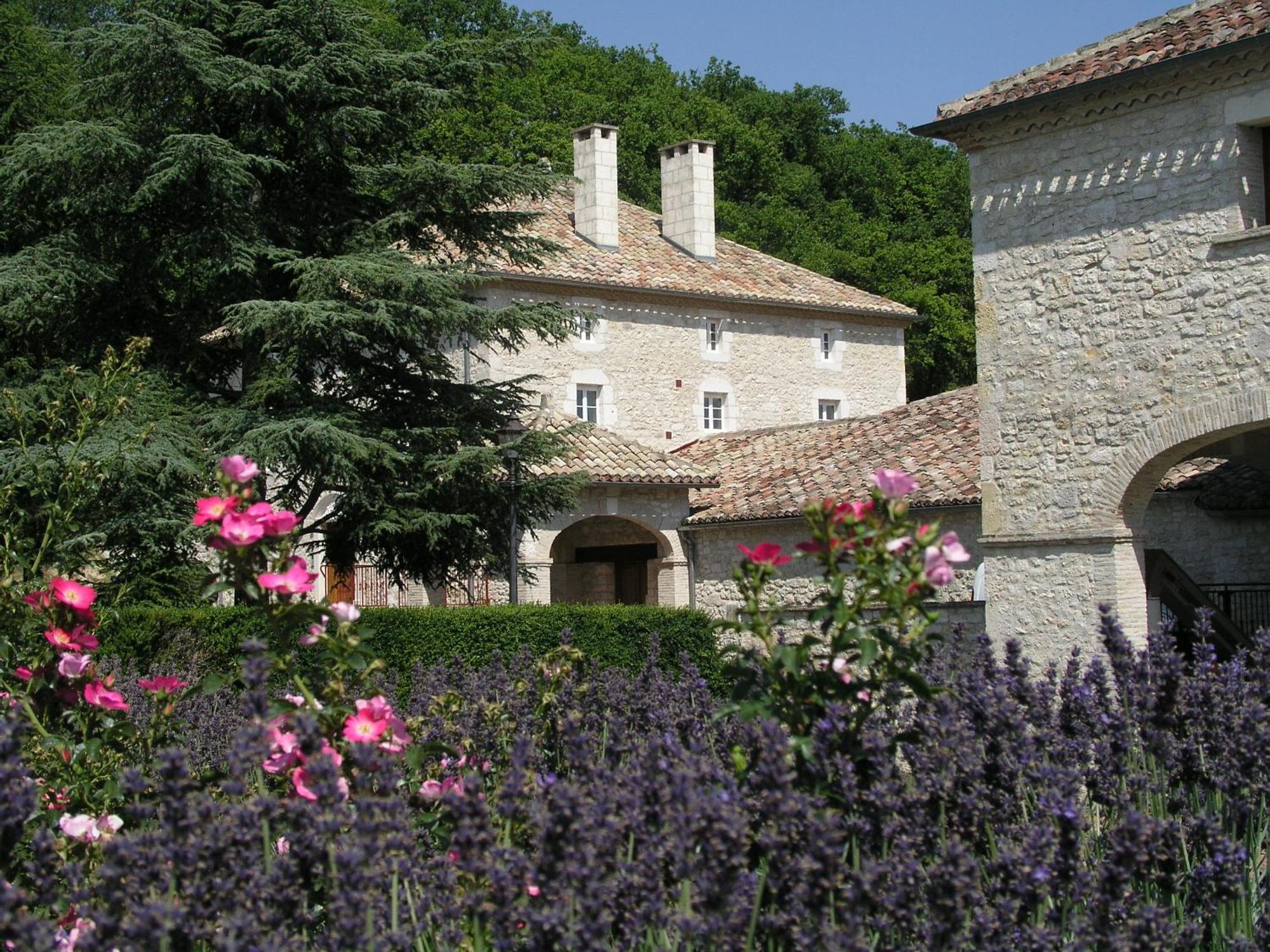 Chateau Lecusse - La Grande Roche - Hotel, Spa, Boutique & Restaurant Broze 외부 사진